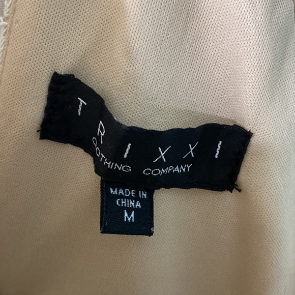 NWT Trixxi Halter Lace Mini Dress - Picture 4 of 7